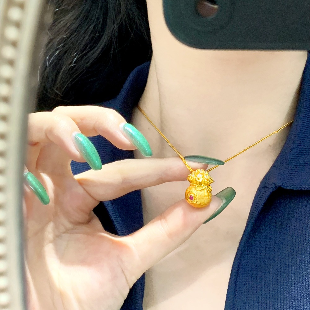 Collana con ciondolo a sacchet - Luxury Bags Drawing recensione e prezzo