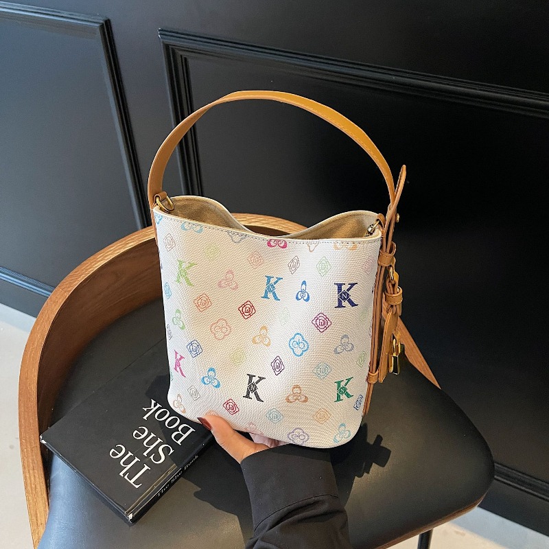 Nuova borsa a secchiello stamp - Luxury Bags Sale recensione e prezzo